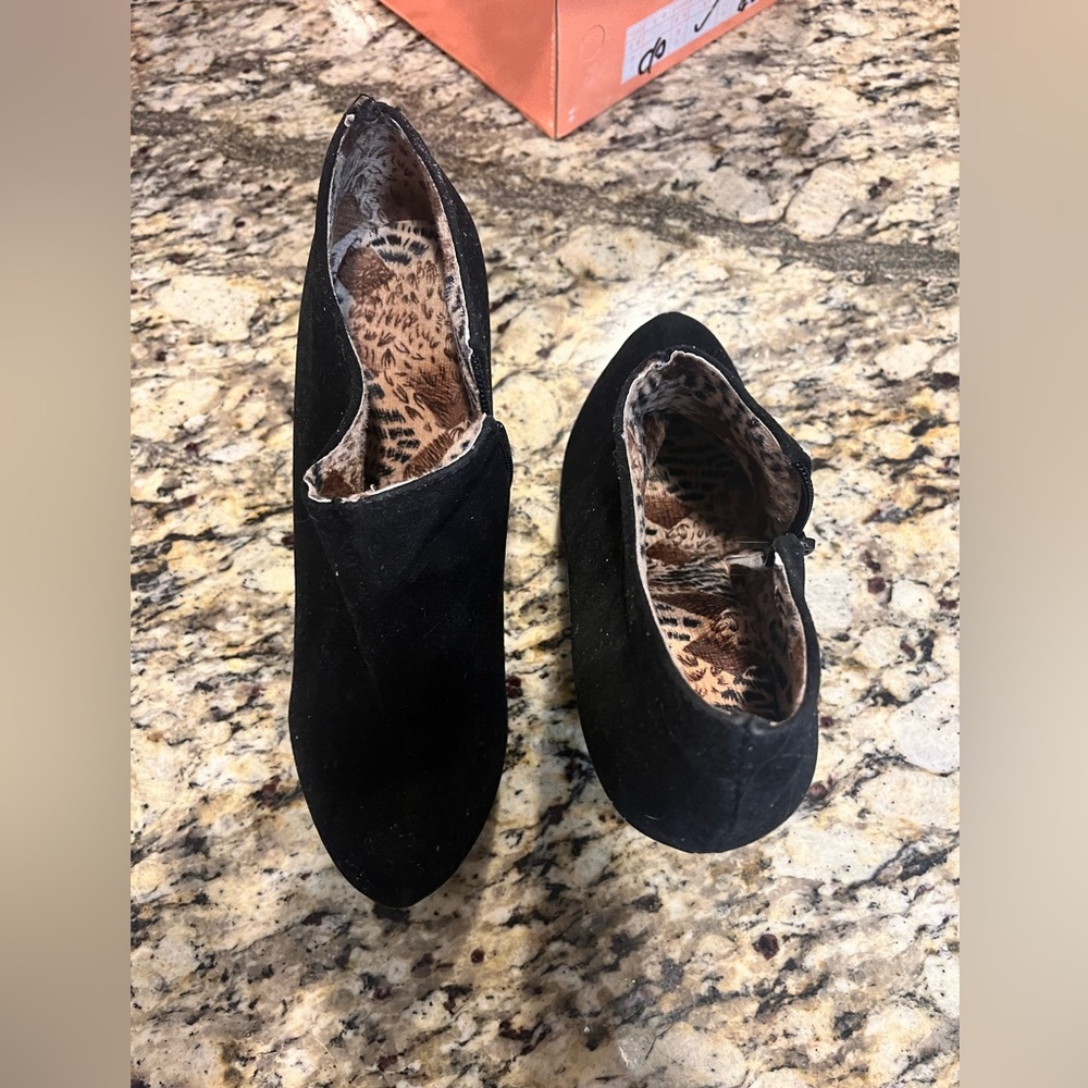 Blacks heels